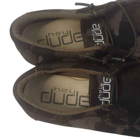 Hey Dude Wally Linen Camo Youth size 13 - Picture 6 of 10